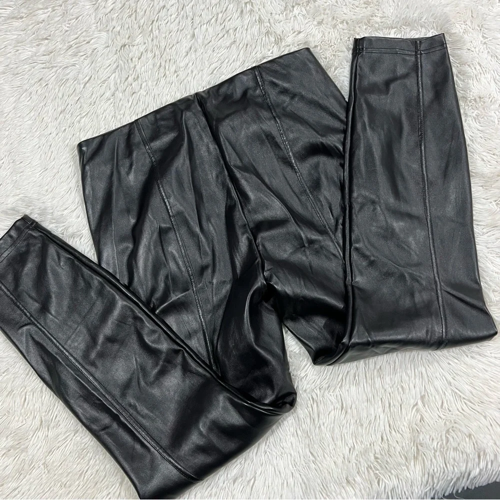 Nicole Miller NEW YORK Vegan Leather Black Pull On Leggings Pants Medium